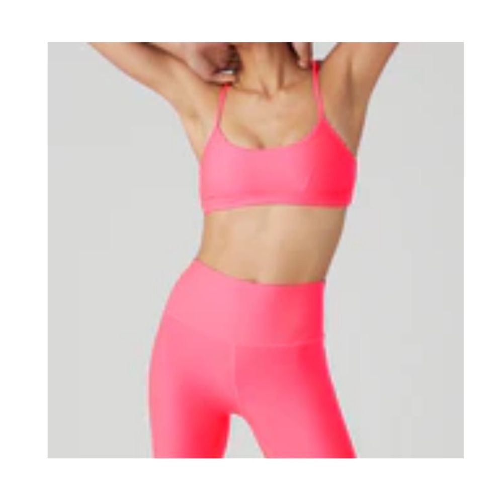 Alo Yoga airlift workout set